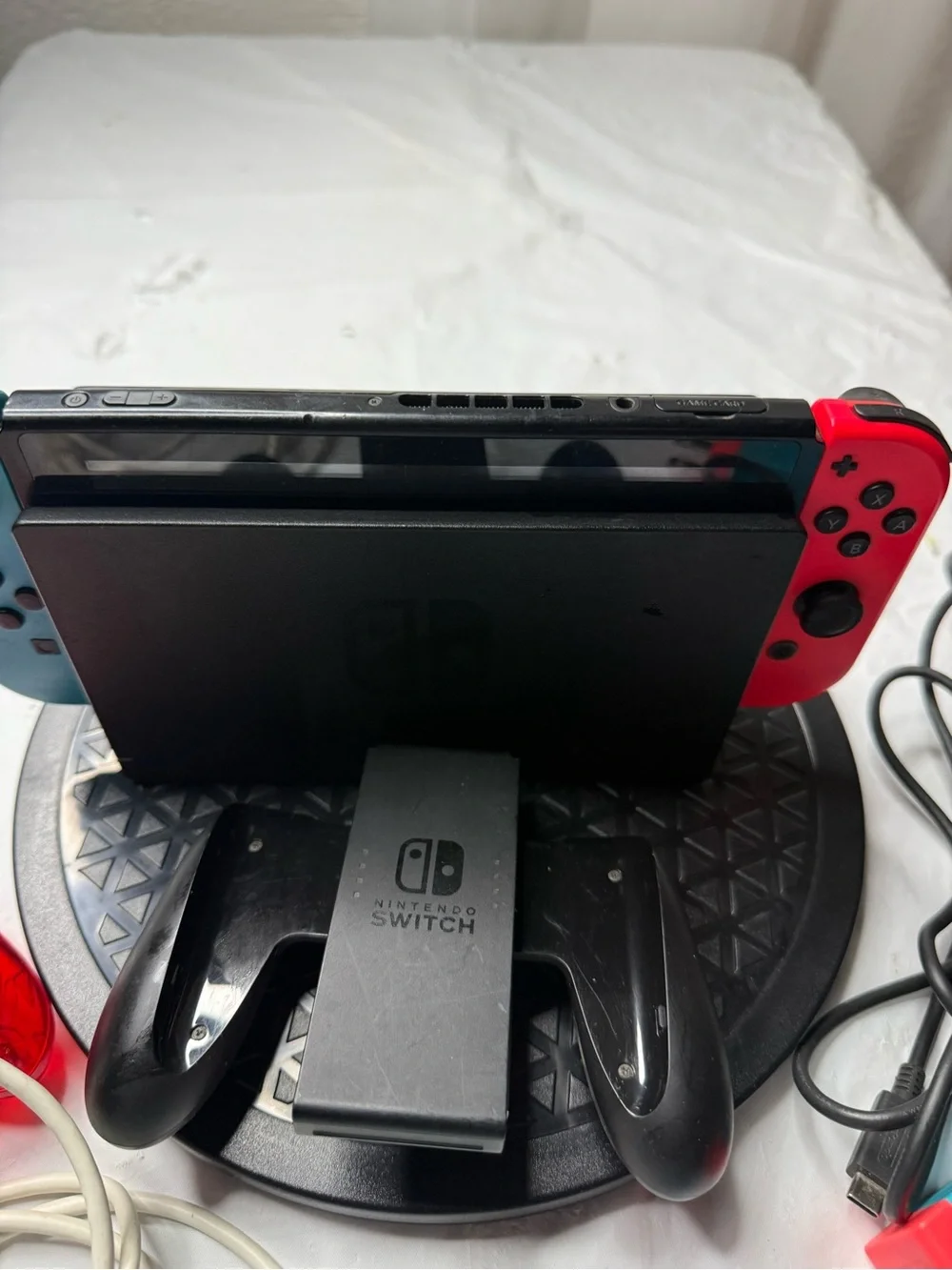 Nintendo Switch Console Bundle Dock Charger HDMI 2 Wired Controllers Tested